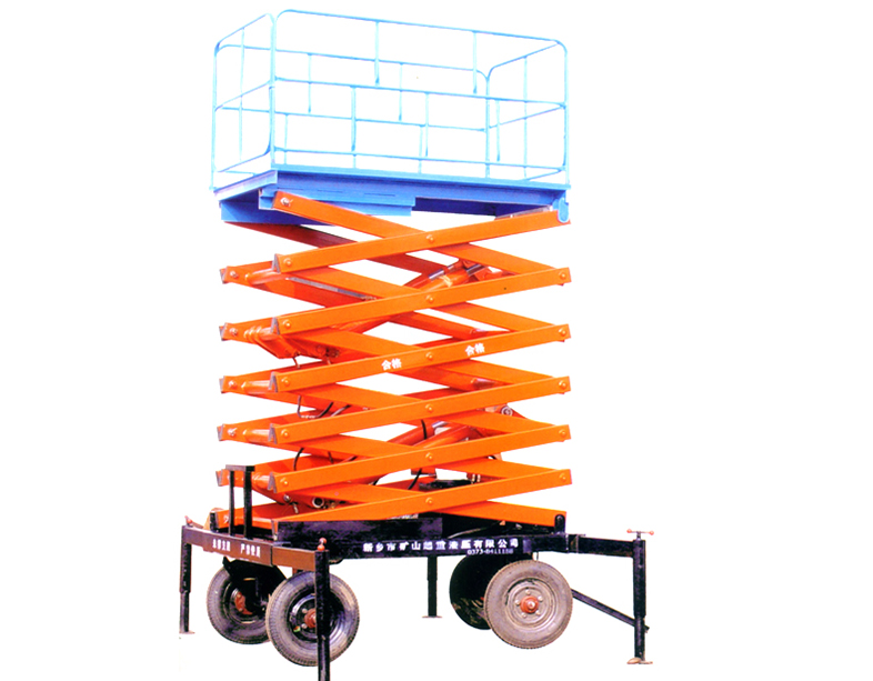 四轮移动式液压升降平台